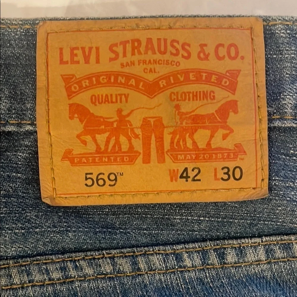 Levi’s 569 Jeans Size W42  L30